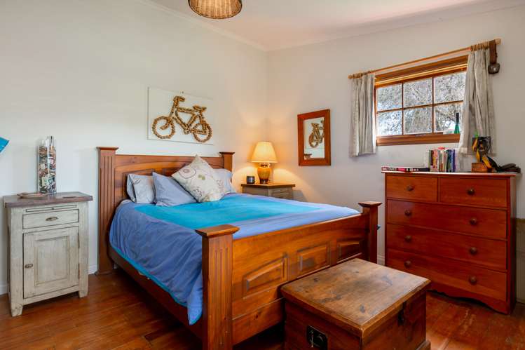 422 Dillons Point Road Dillons Point_16