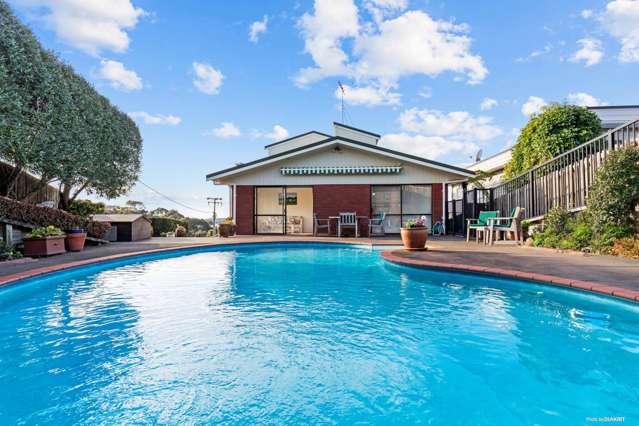 56 Churchill Road Murrays Bay_1