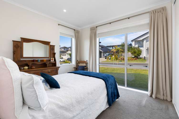 22 Colonial Drive Silverdale_14