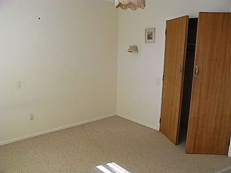 2/61 Rawhiti Road One Tree Hill_12