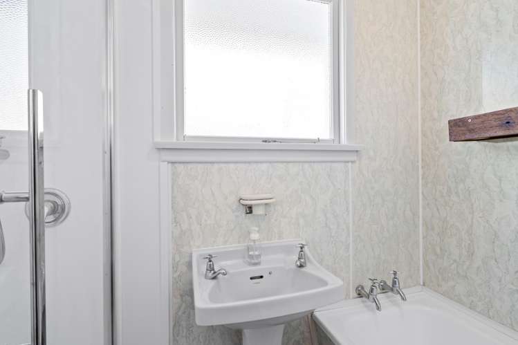 27 Glenalmond Crescent Rockdale_15