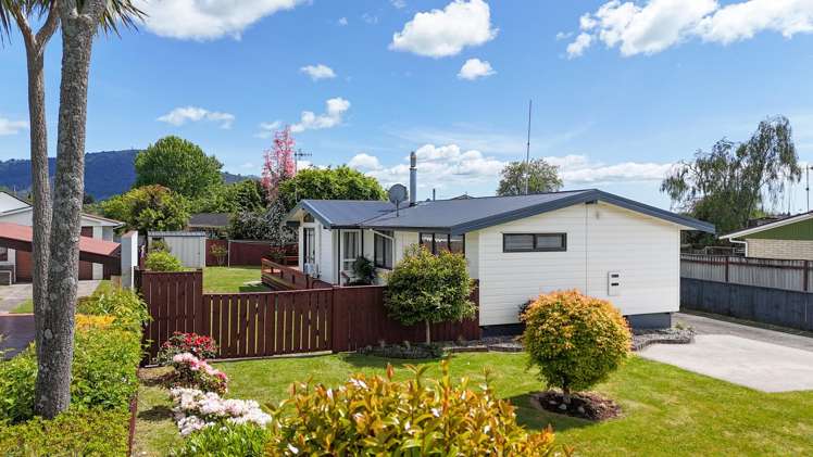 36 Neri Crescent Pomare_0