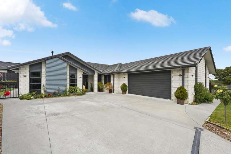 43 Carlingford Rise Dinsdale_0