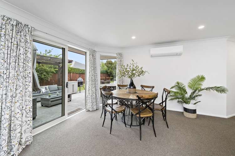 6 Armil Place Lincoln_9