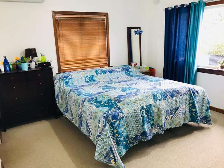 8 Golf Road New Lynn_12