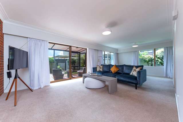 2/127 Golf Road Titirangi_3