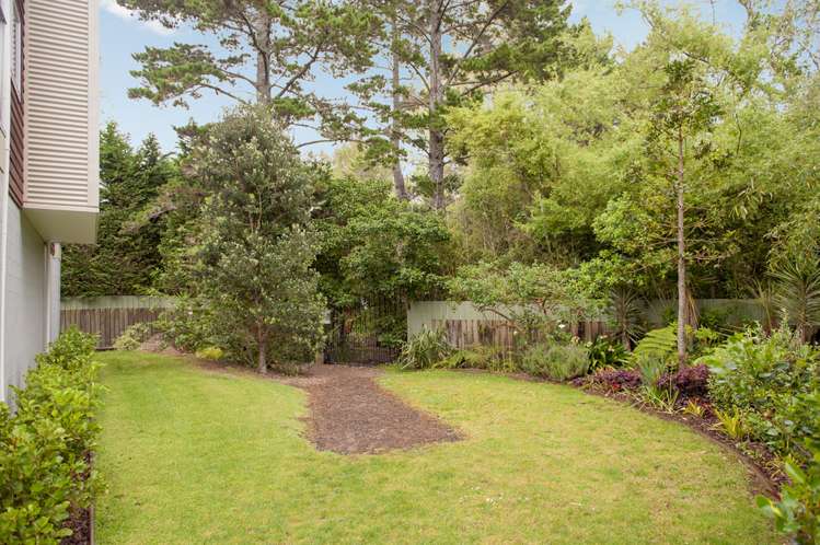 25/18 Eyre Street Whitianga_17