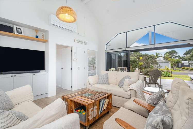 119 Sands crescent Matarangi_5