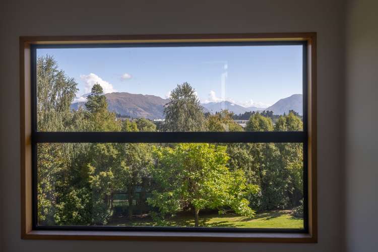 691 Aubrey Road Albert Town_10