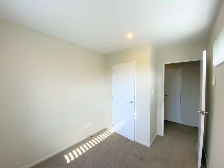 59 Leo Street Glen Eden_10