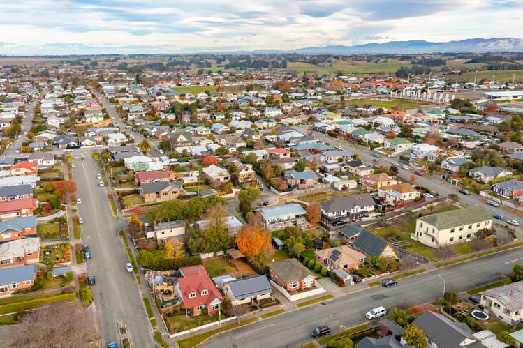 4 Maltby Avenue West End_45