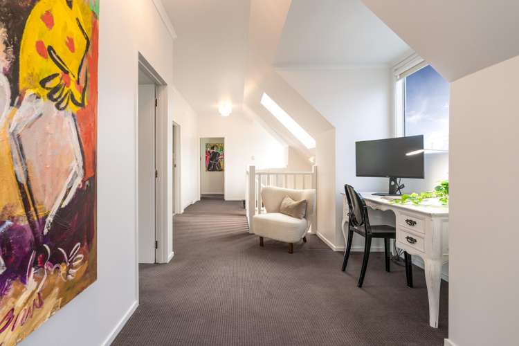 64 Friend Street Karori_14