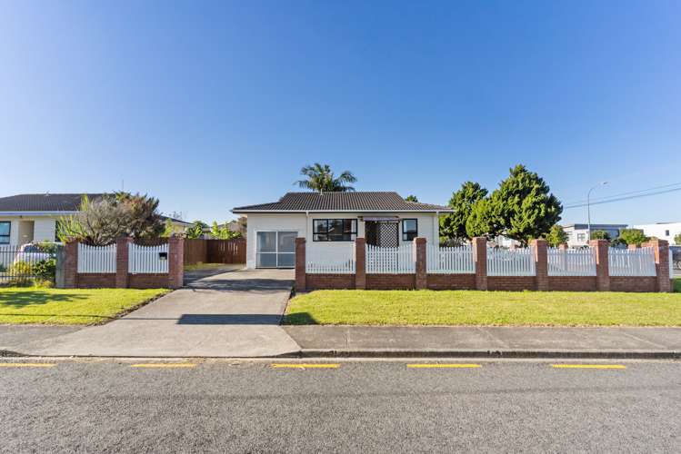 2/1 Silverstone Place Henderson_20