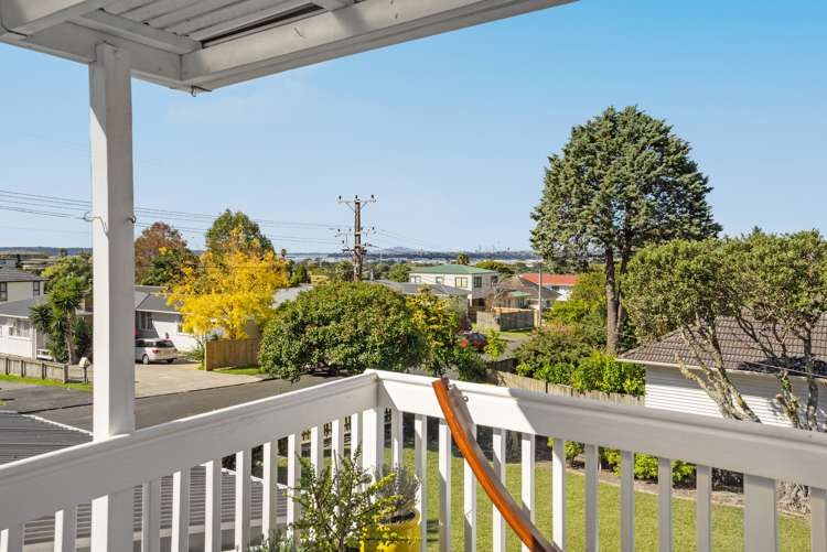 7 Cron Avenue Te Atatu South_5