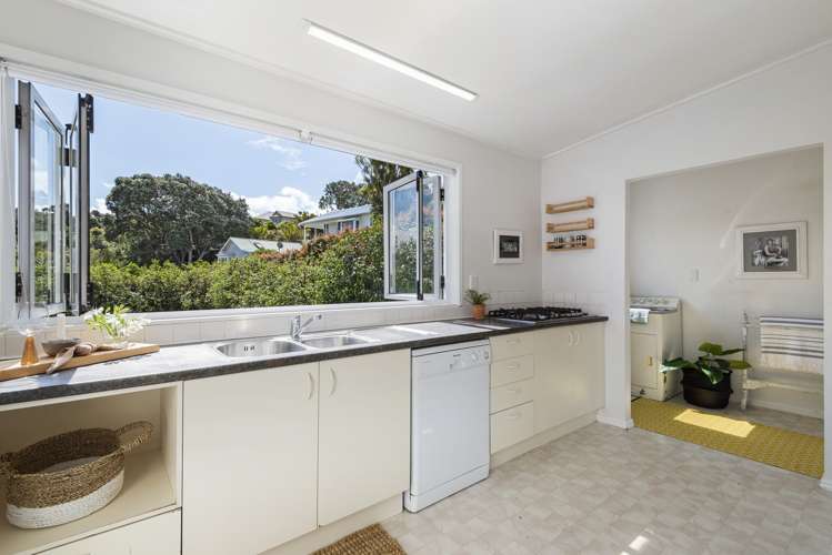 9 Huia Street Devonport_11