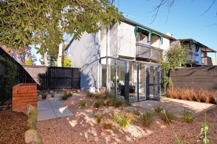 1/43 Fendalton Road Fendalton_1