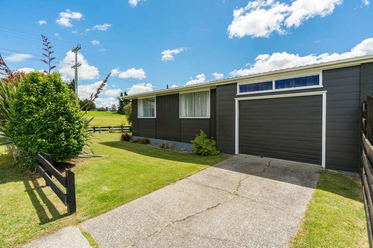 11 Besley Place Acacia Bay_19