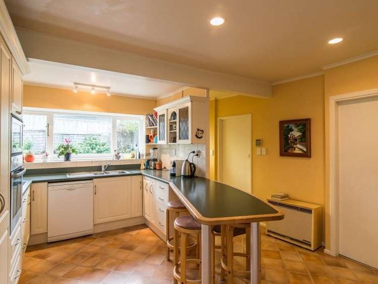 19 William Avenue Raumati South_13