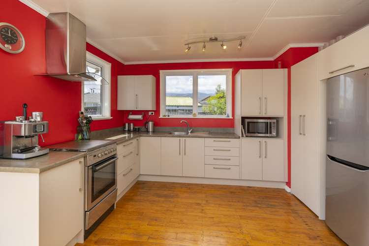 282 Seaview Road Stoke_17