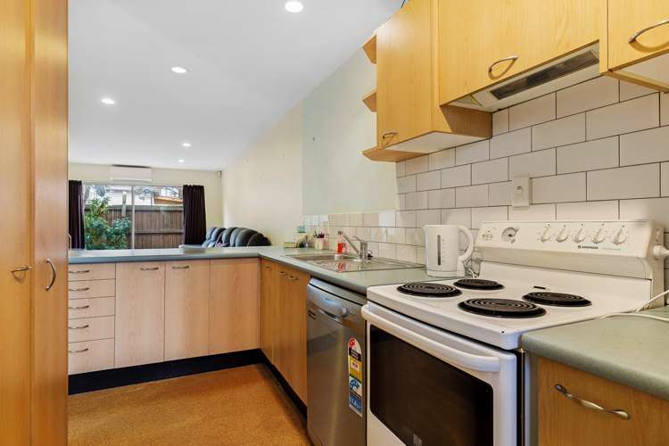 2/25 Buffon Street Waltham_2