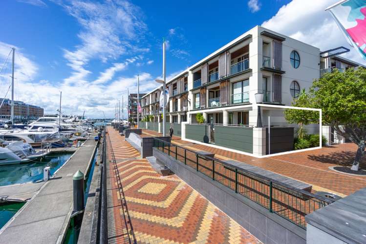 Ga/22 Pakenham Street Auckland Central_18