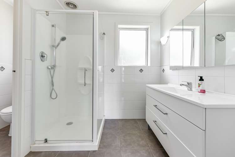 27 Hinton Avenue Forest Lake_20