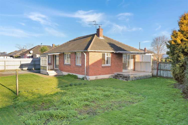 4 Beatty Crescent Hampstead_23