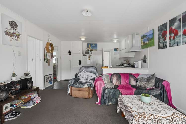 8 Simons Street Moturoa_14