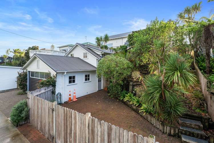 10 Seabreeze Road Narrow Neck_21