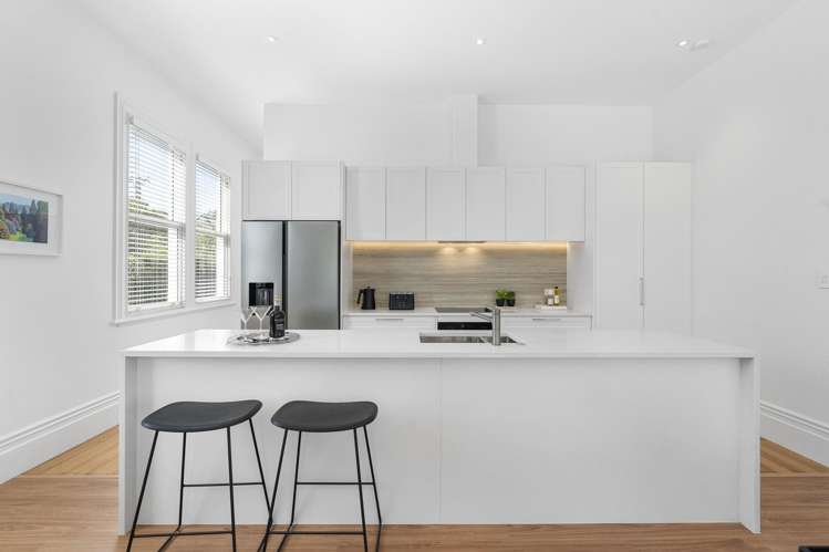 4 Clarence Road Northcote Point_12