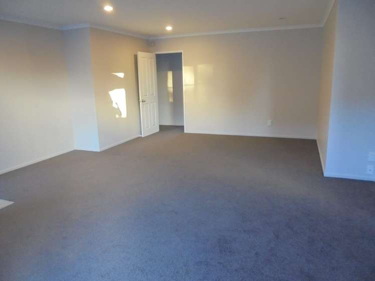 203 Keri Vista Rise Papakura_11