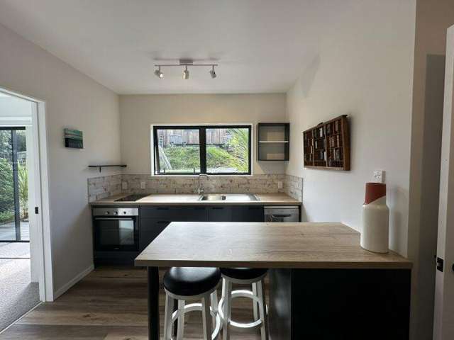 Short-term rental in Onerahi