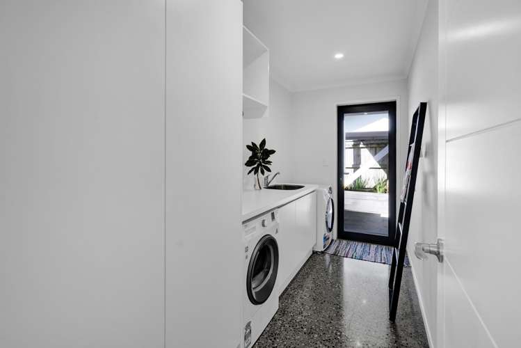 6 Pebble Beach Court Waiwhakaiho_45