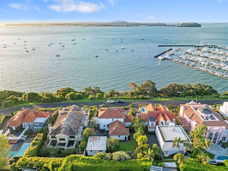 82 Paritai Drive Orakei_20