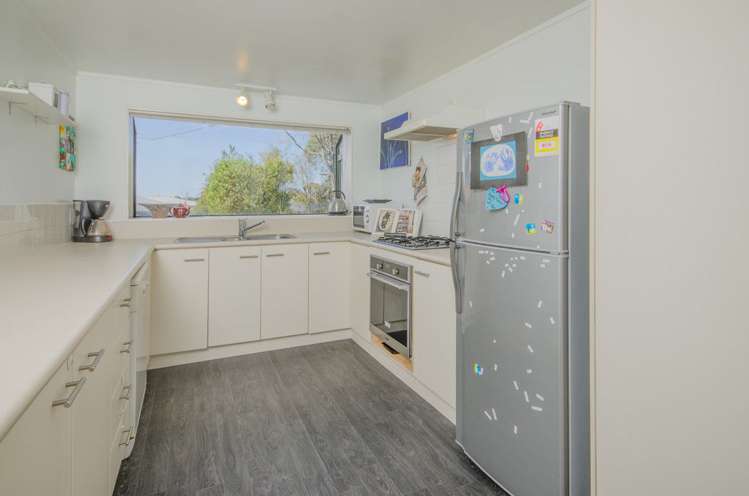 2/78a Woodglen Road Glen Eden_13