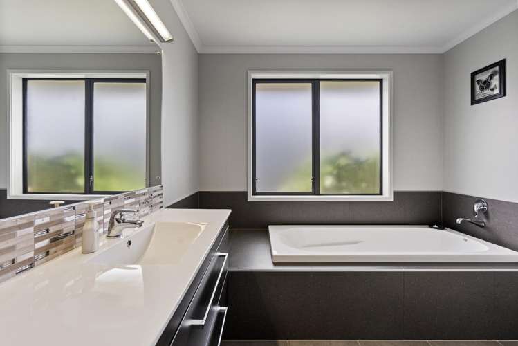 9 Huetu Place Bell Block_32