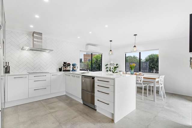 8 Toomer Place Beachlands_3