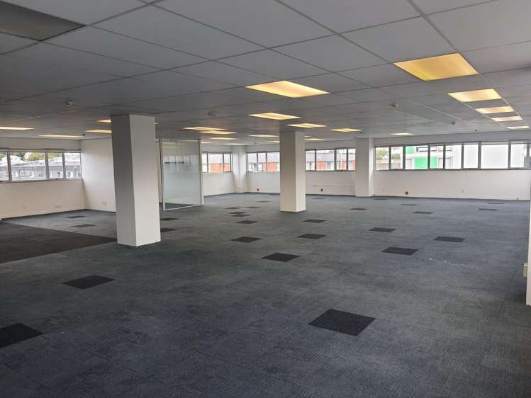 Level 4/39 Webb Street Mount Cook_2