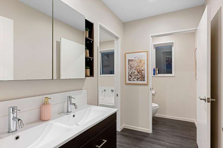 26 Wellington Street Ashley_19