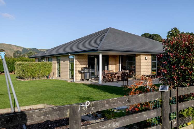 203 Turitea Road Fitzherbert_24