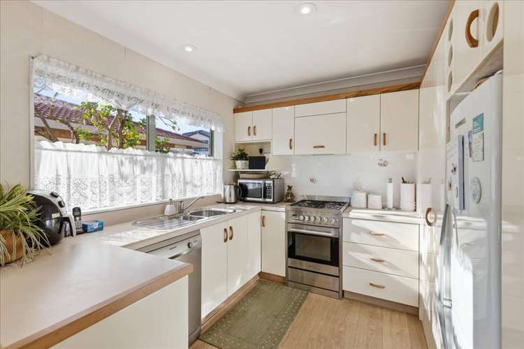 3A Esme Place Matua_11
