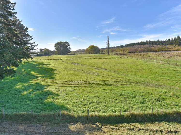 38 Woodend Beach Road Woodend_25