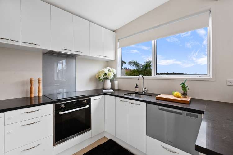 36a Brian Crescent Stanmore Bay_8