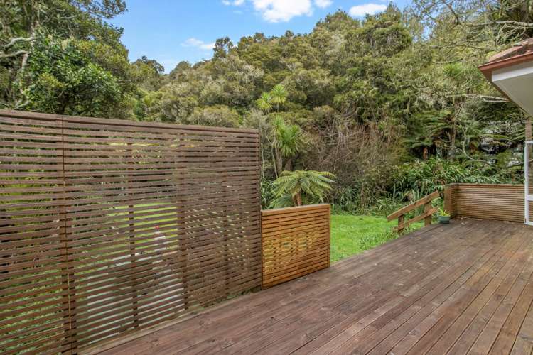 878 West Coast Road Waiatarua_7