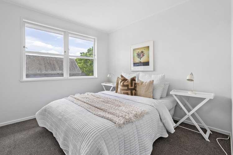 77 Vandeleur Avenue Birkdale_8
