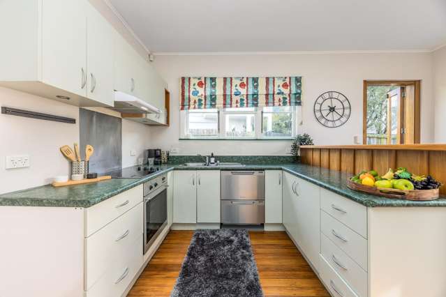 18 Kurahaupo Street Orakei_2