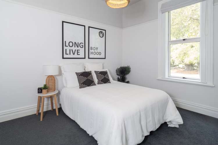 172 Racecourse Road Allenton_18