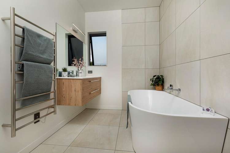 15 Alice Burn Drive Luggate_21