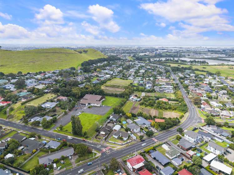 107 Taylor Road Mangere Bridge_29