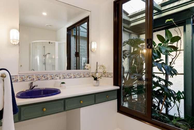 6 Belvue Crescent_2